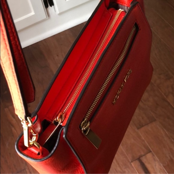 Michael Kors crossbody bag - Picture 5 of 6